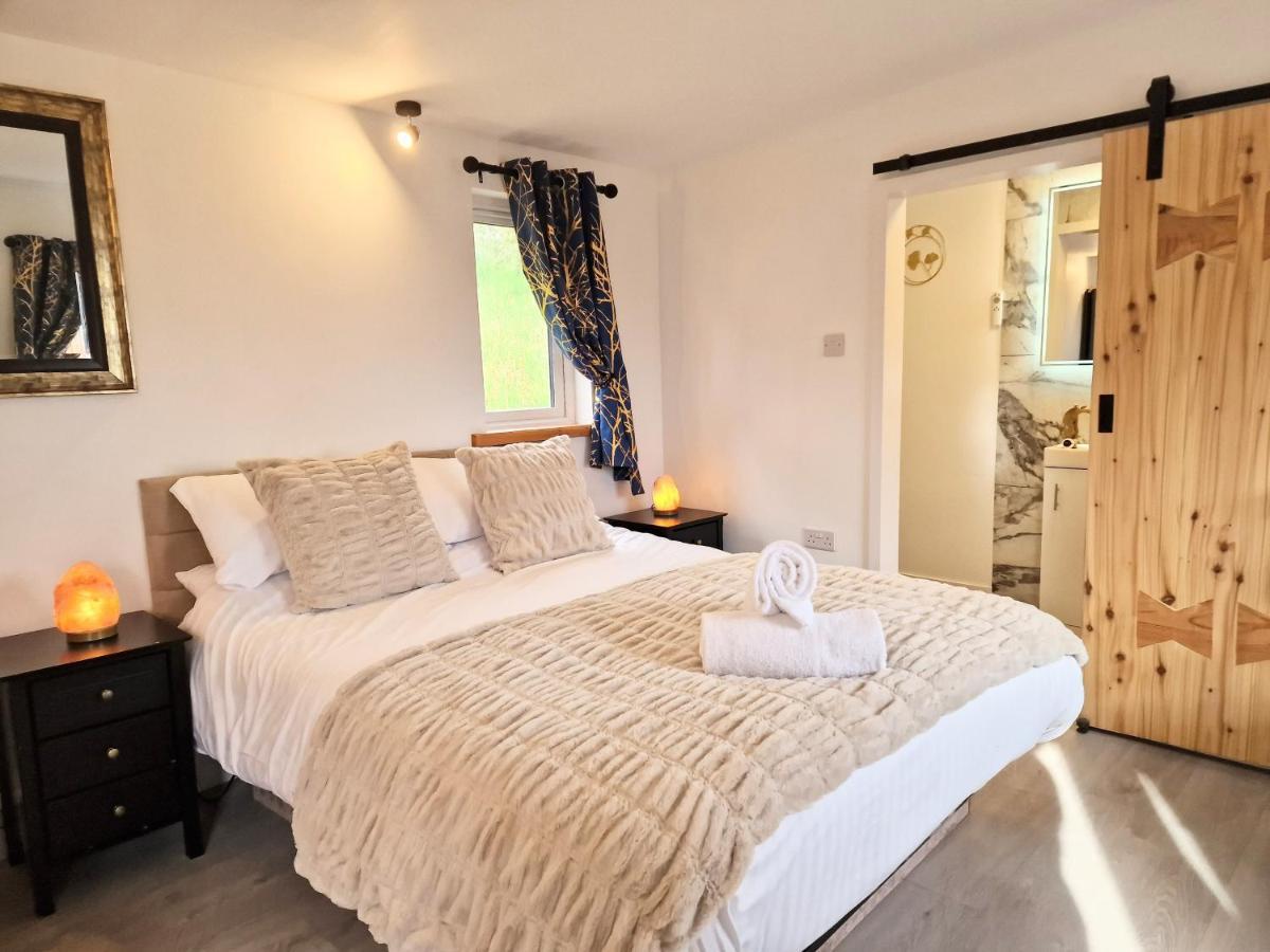 Kaoglen Lodge - Fawn Pod - Hot Tub - Dogs - Pitlochry - Luxury Blairgowrie and Rattray Exterior foto